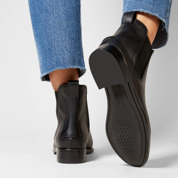 Ariat Two24 Parker Black Leather Chelsea Boots Size 6 and 9 New in Box - Picture 3 of 13